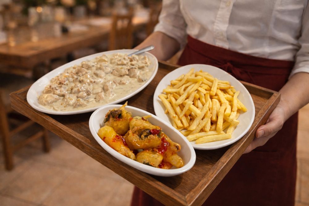 scrumptious-halloumi-with-honey-at-konia-tavern-taste-the-harmony